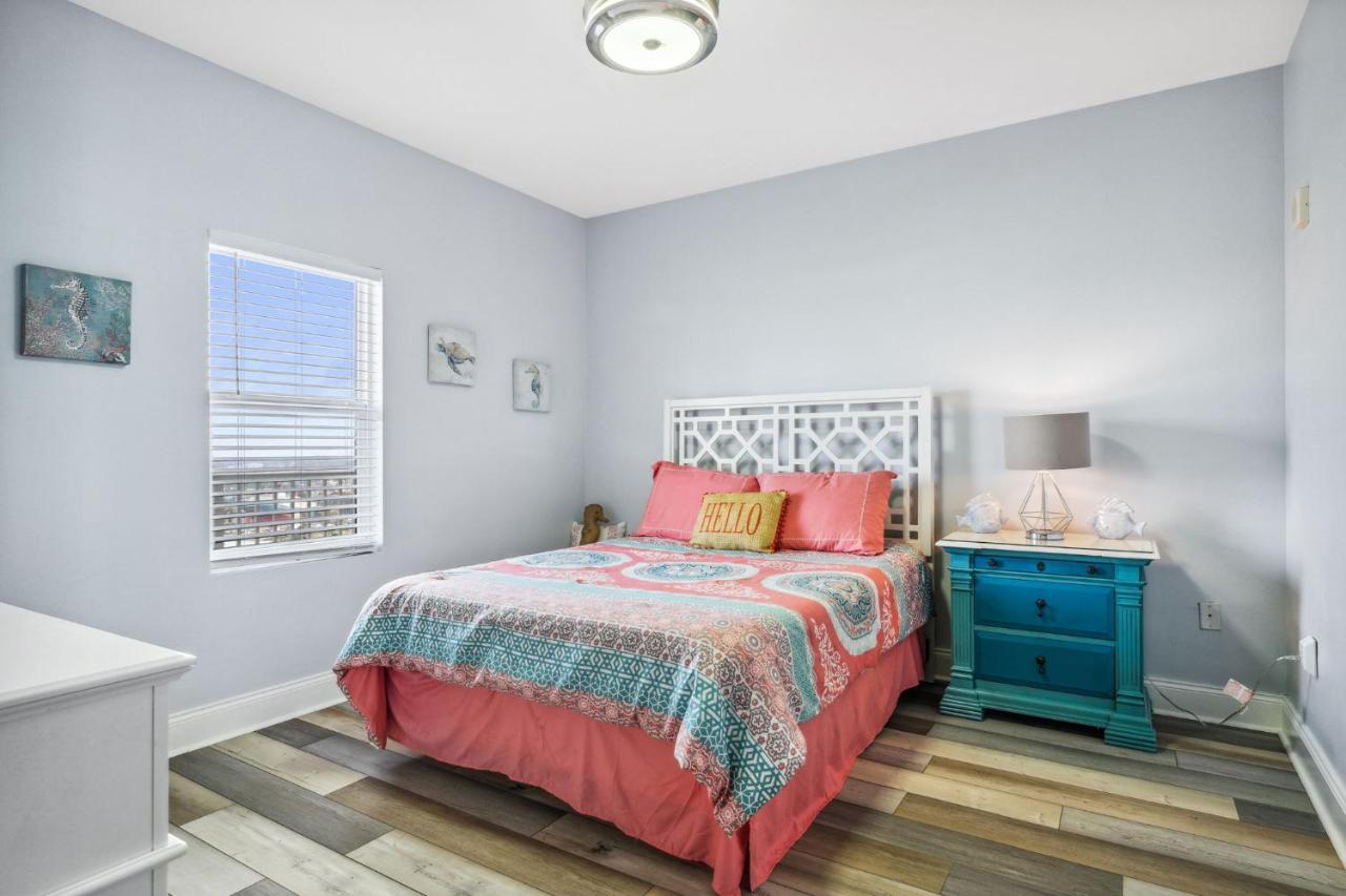 Eternal Waters At Laketown Wharf #1221 By Nautical Properties Vacation Rentals Panama City Beach Exterior photo